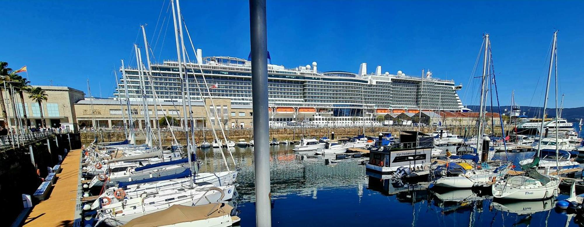 Barco-Apartamento En El Nautico De Vigo Exterior foto