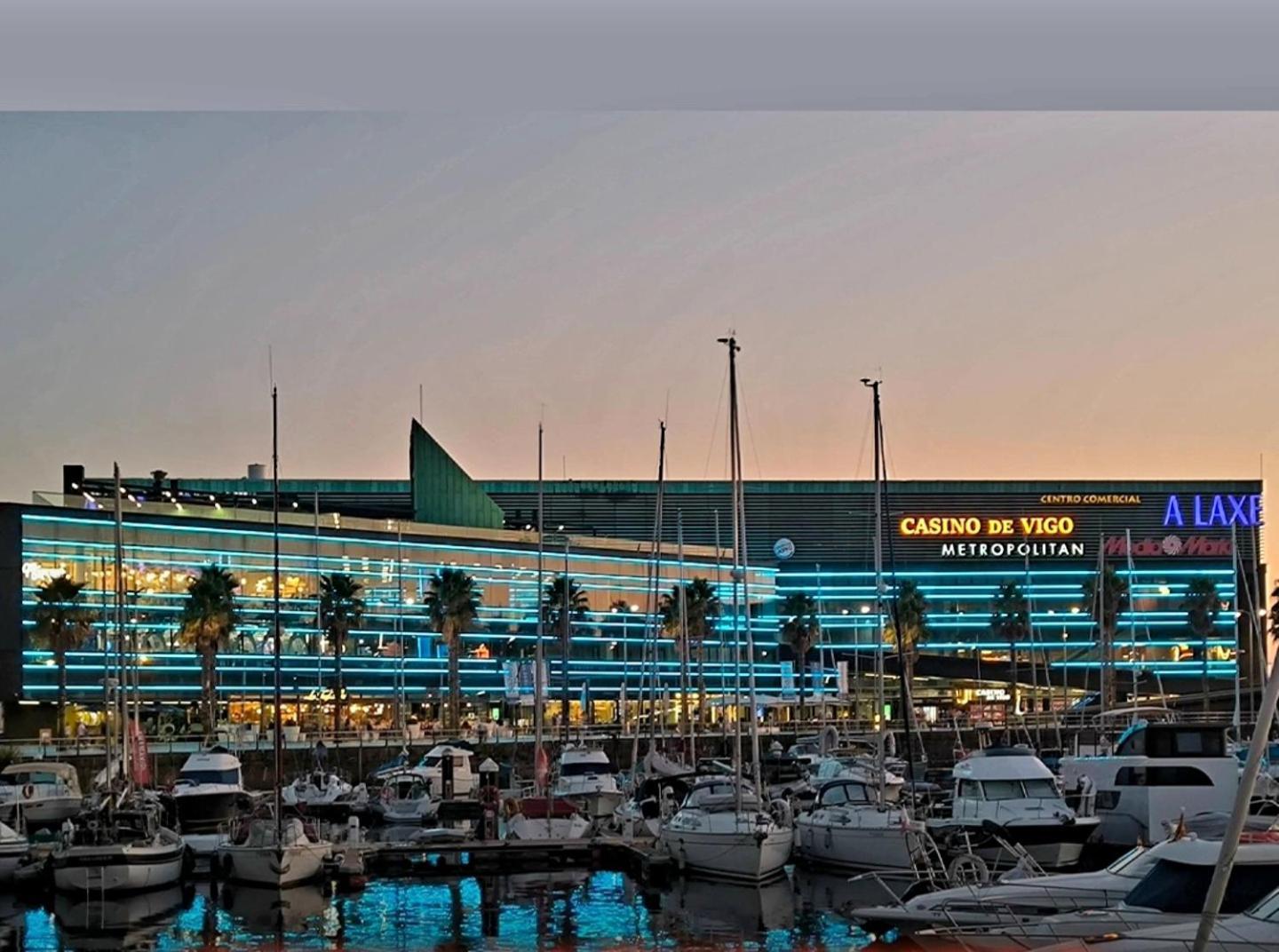 Barco-Apartamento En El Nautico De Vigo Exterior foto